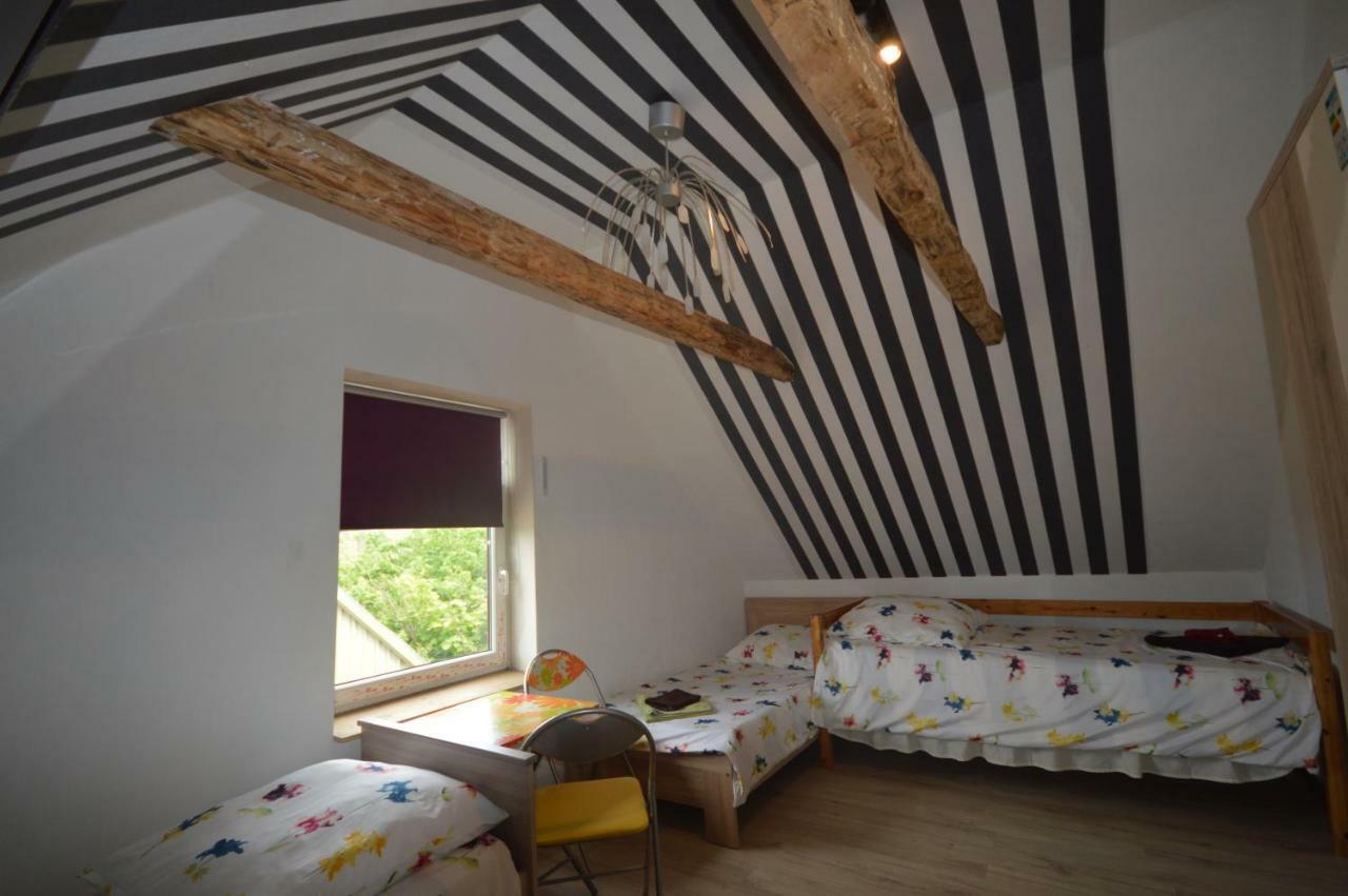 Martin Guest House Ventspils Extérieur photo