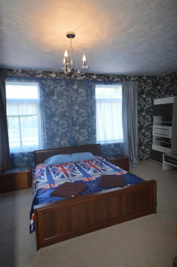 Martin Guest House Ventspils Extérieur photo
